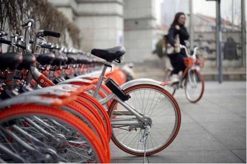 共享單車行業(yè)將進(jìn)入成熟期，面臨一系列的困境和挑戰(zhàn)，需不斷發(fā)展完善發(fā)展