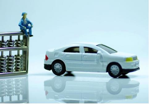 我國(guó)機(jī)動(dòng)車數(shù)量的不斷增加，使得車險(xiǎn)市場(chǎng)規(guī)模不斷擴(kuò)大?