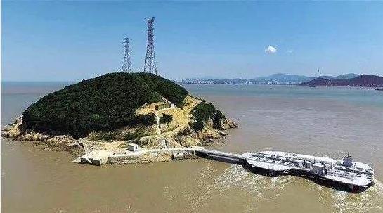 潮汐能具有儲量大影響因素少、可靠性高及能量轉(zhuǎn)化效率高等優(yōu)點(diǎn)，利用前景廣闊